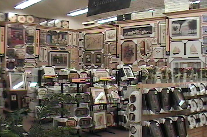 Linens 'N Things